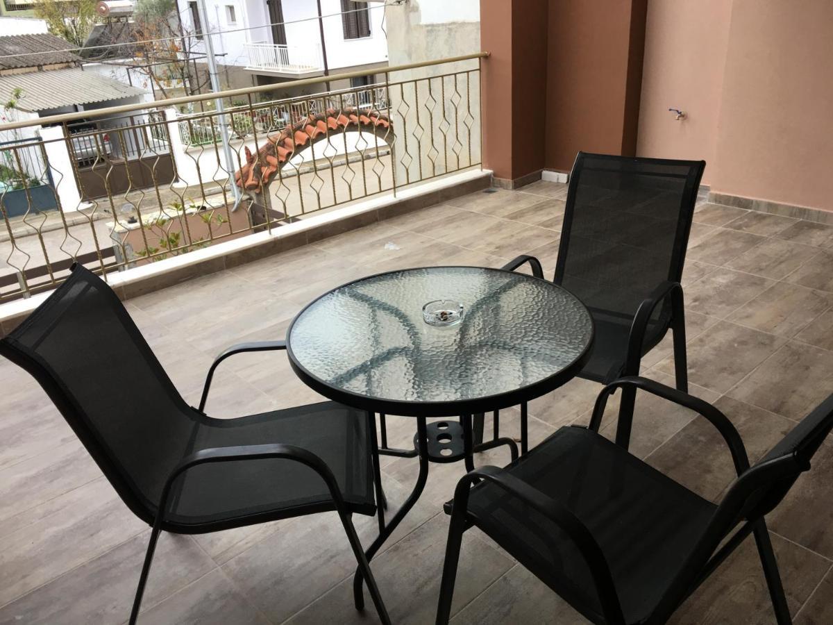 Aparthotel Archontiko Kirfis In Desfina Exterior foto